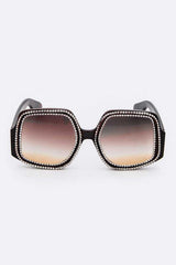 Iconic oversized sunglasses with protective case included - product packaging

