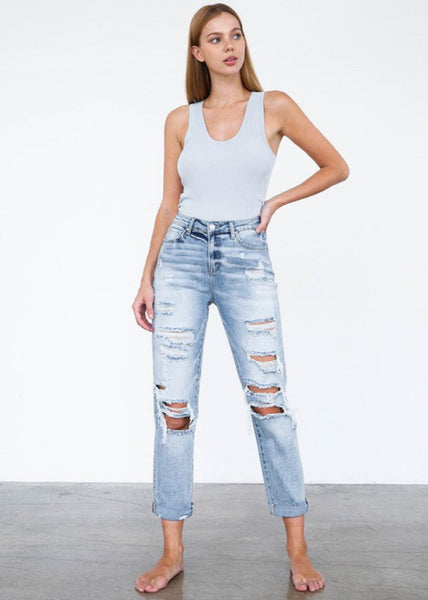 Relaxed girlfriend fit distressed jeans light wash – festival wear