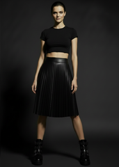 Black faux leather pleated mini skirt front view – Pretty Attitude
