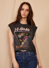 Def Leppard Muscle tee concert festival model rockstar wife 