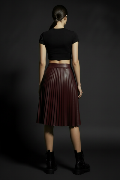 Women’s burgundy PU leather pleated skirt, knee-length high-waisted vintage-inspired A-line style