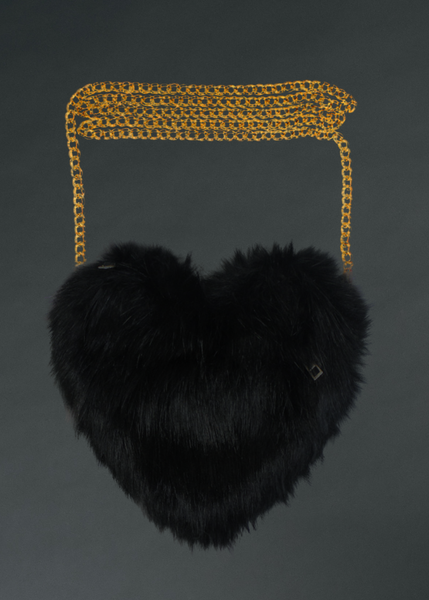 Black faux fur heart crossbody bag with chain strap, gothic plush heart purse for alternative fashion and Valentine goth outfits