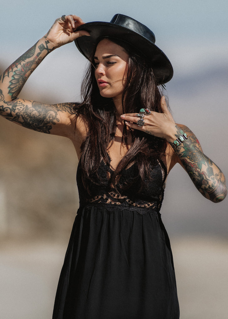 black lace flowy dress Briana lace flowy dress woman | BLACK