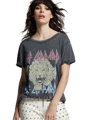 def-leppard-band-shirt