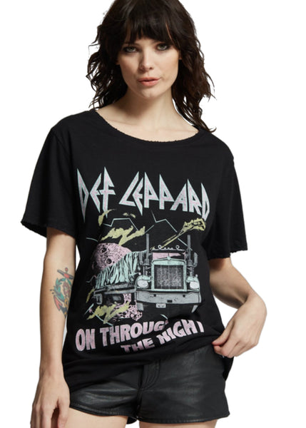 Def Leppard women's band tee
